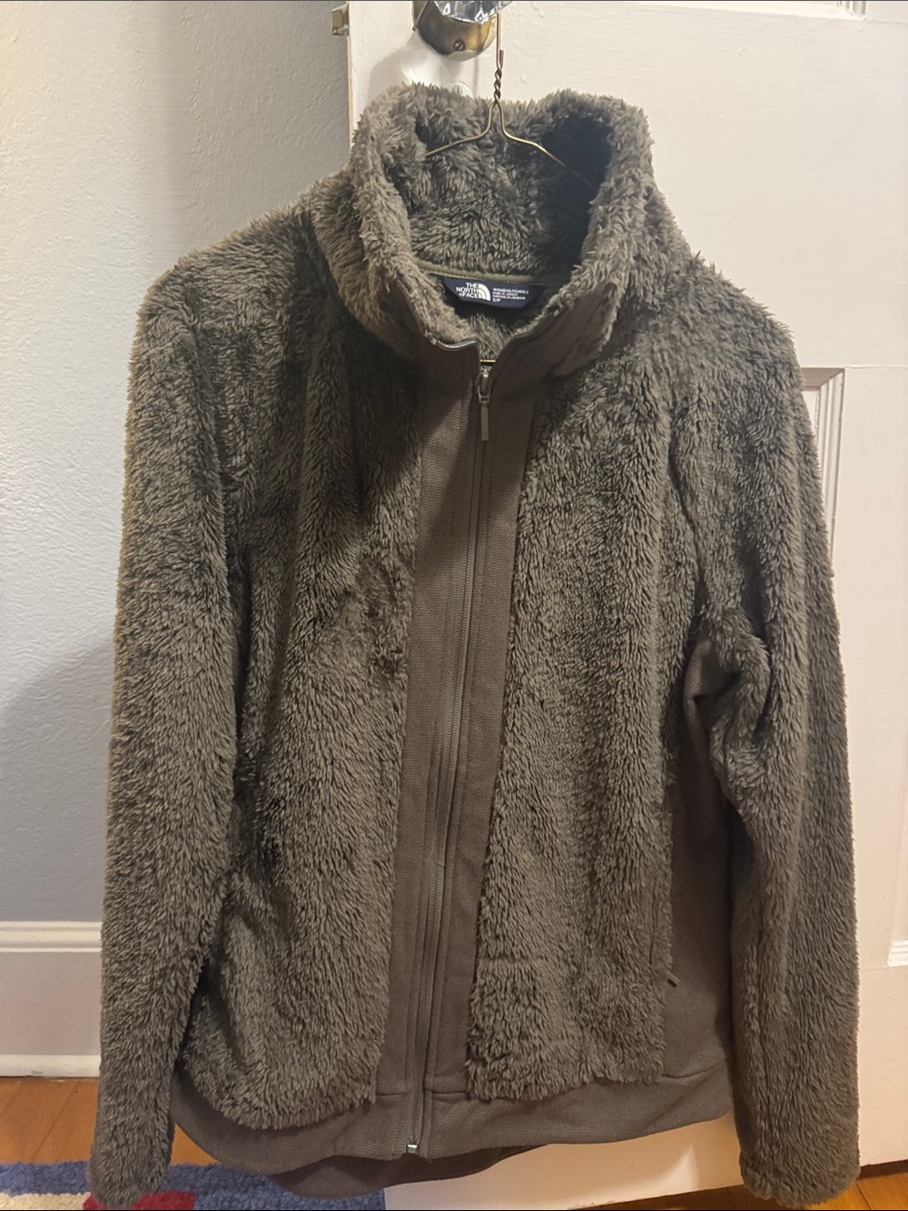 The North Face Women's Plush Teddy Fleece Jacket — Olive